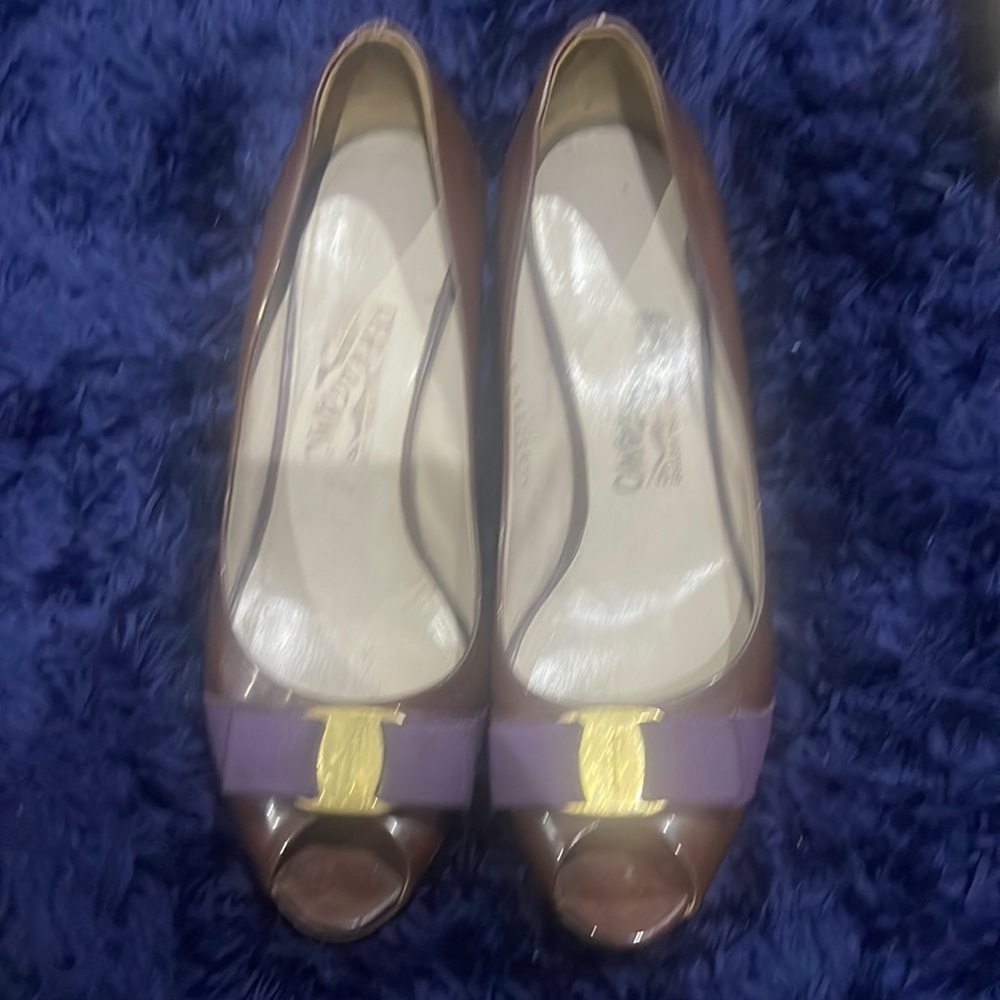 Bark brownish and purple pumps. 8B ferragamo